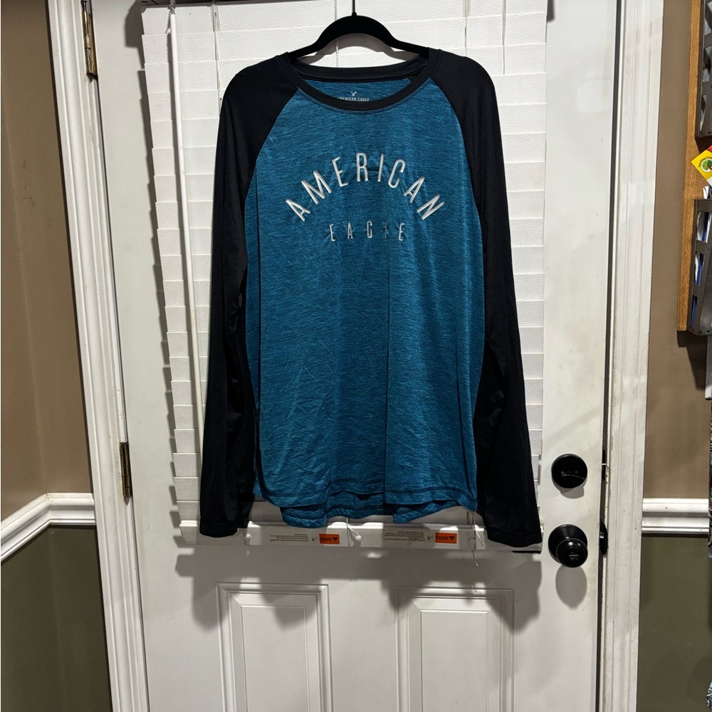 American Eagle Outfitters Blue and Black Long Sleeve Tee